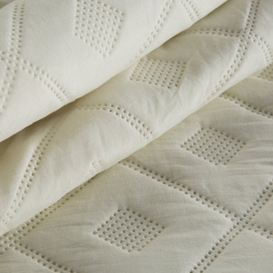 Quilt 170 x 210 Design Quilted Alara6 Cream