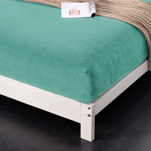 Fitted sheet 180 x 200 with Bear 08