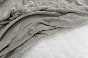 Koc 200 x 220 Mikrofibra Jednolita Juana 04