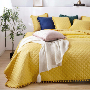 240 x 260 Quilted Two-Sided Pompoo Musthave Bedspread