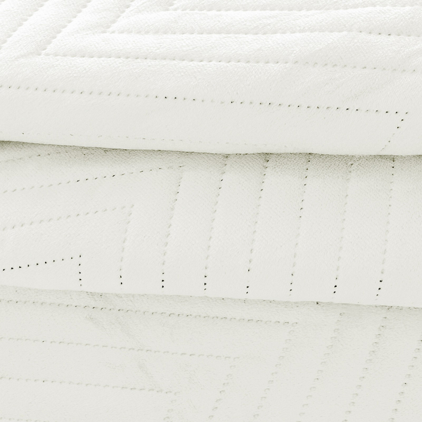 70 x 160 Houndstooth Velvet Bedspread Caden 07