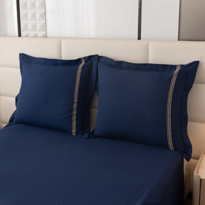 Pościel 200 x 220 3cz Gładka Z Haftem Lumera 02