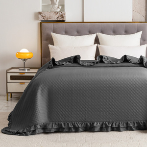 Bedspread 170 x 210 Quilted with Ruffle Rosella 06