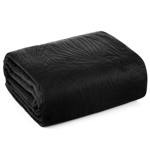 170 x 210 Quilted Velvet Luiz4 Black Bedspread