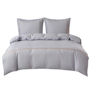 Pościel 200 x 220 3cz Gładka Z Haftem Lumera 05