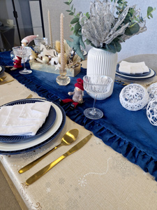 Cerata Świąteczna Na Stół 140 cm Dekoracyjna Na Metry Lena 63