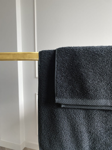 Towel 70 x 140 Cotton Bari 500g/m2 Graphite