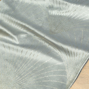 Bieżnik 35 x 180 Dekoracyjny Velvet Blink14 Srebr