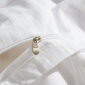 Bedding 220 x 200 3pc Cotton Adamash White