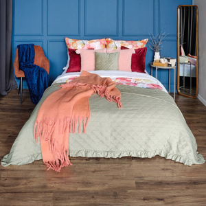 Quilted Bedspread 170 x 210 with Ruffle Vanesa Light Green