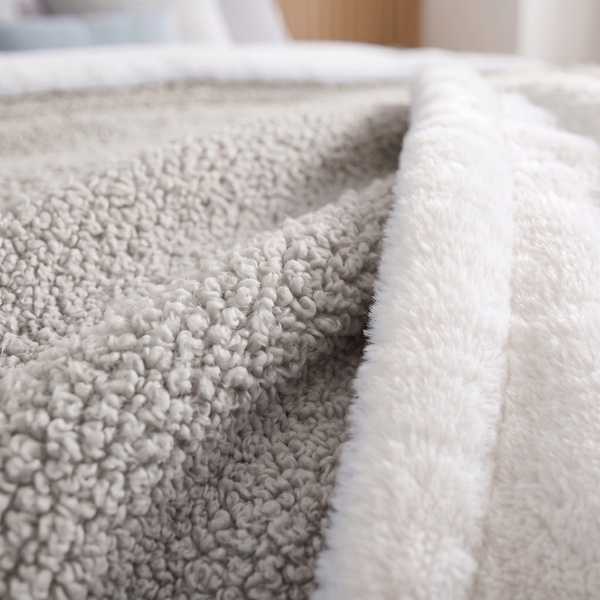 Koc 200 x 220 Boucle Bukla z Lamówką Mellori 04