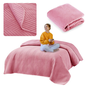 Bedspread 170 x 210 Embossed Velour Marieta 08