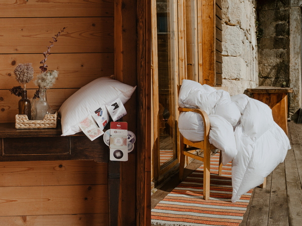 Poduszka 40 x 40 Natural Exclusive Outlast