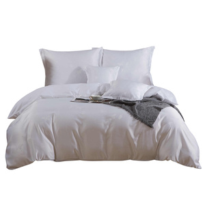 Bedding 160 x 200 5pcs Satin Embroidered AT017