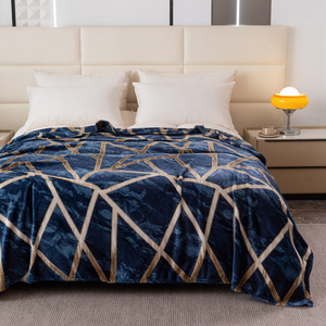 Koc 200 x 220 Mikrofibra Gładka Inger 19