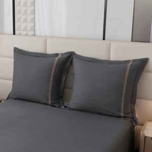 Pościel 200 x 220 3cz Gładka Z Haftem Lumera 09