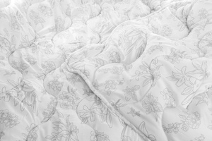 Quilt 160 x 200 Anti-allergenic Year-round Lily