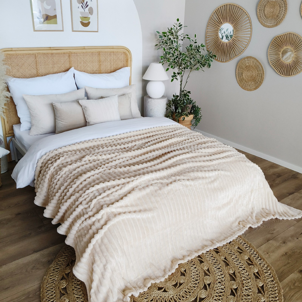 Blanket 200 x 220 Microfiber Stamped Stripes Nuvio 01