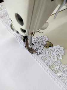 Stainproof Tablecloth with Guipure Lace White 140x450