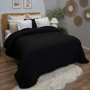 Narzuta 200 x 220 Pikowana Z Falbaną Celia 02