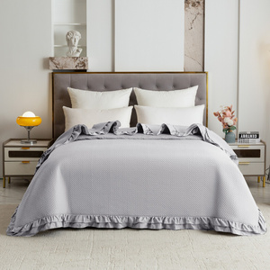 Quilted Bedspread 170 x 210 with Ruffle Rosella 03