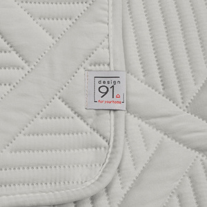 Quilt 200 x 220 Design Quilted Alara5 Silver