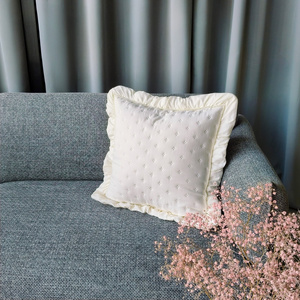 Poszewka 45 x 45 Pikowana Z Falbaną Celia 04