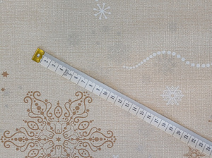 Cerata Świąteczna Na Stół 140 cm Dekoracyjna Na Metry Lena 63