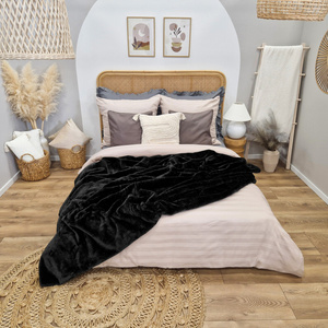 Koc 160 x 200 Akrylowy Jednolity Ciepły Yasemin 02