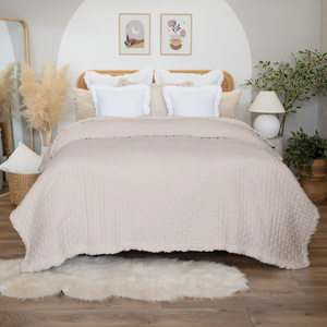 Narzuta 170 x 210 Pikowana Z Falbaną Celia 03