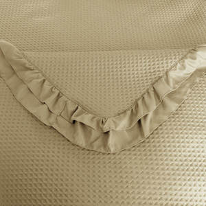 Quilted Bedspread 200 x 220 with Ruffle Rosella 09