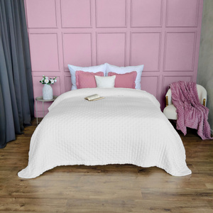 Narzuta 170 x 210 Pikowana Z Falbaną Celia 01