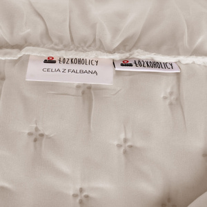 Narzuta 200 x 220 Pikowana Z Falbaną Celia 03