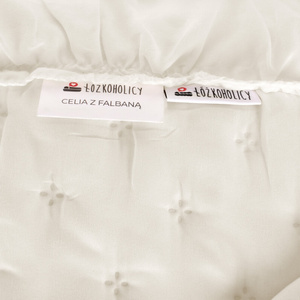 Narzuta 70 x 160 Pikowana Z Falbaną Celia 04