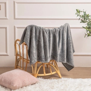 150 x 200 Plush Microfiber Willy Graphite Blanket