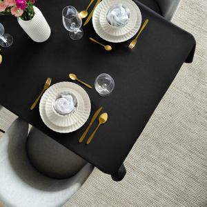 Obrus 140x240 Plamoodporny Klasyczny Elegant Czerń