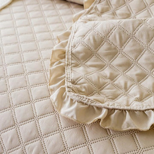 Bedspread 200 x 220 Quilted Double Sided Ruffy Beige