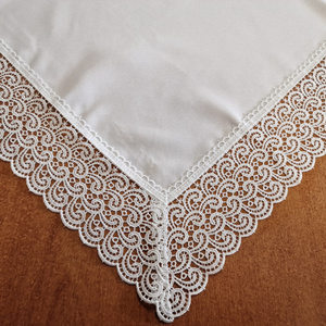 Obrus 140 x 220 Gipiura wz. 001 Biały