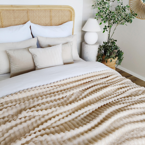 Blanket 200 x 220 Microfiber Stamped Stripes Nuvio 01